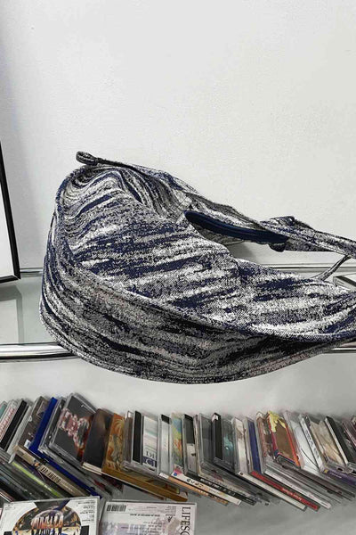 Stylish Canvas Sling Bag for Everyday Use and Travel