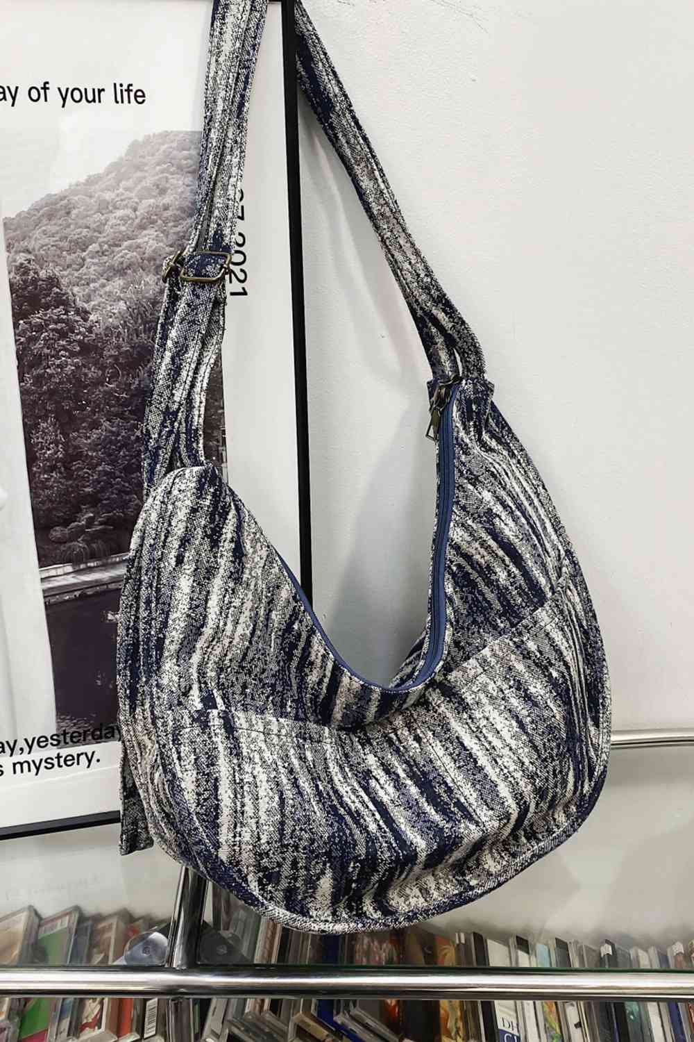 Stylish Canvas Sling Bag for Everyday Use and Travel
