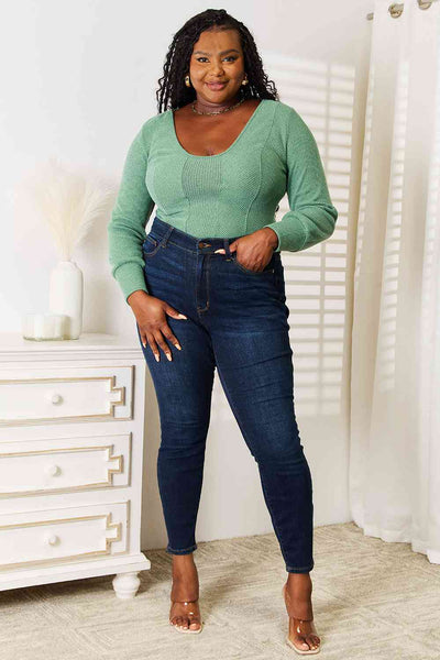 Chic Scoop Neck Top in Soft Ribbed Fabric - Versatile Green