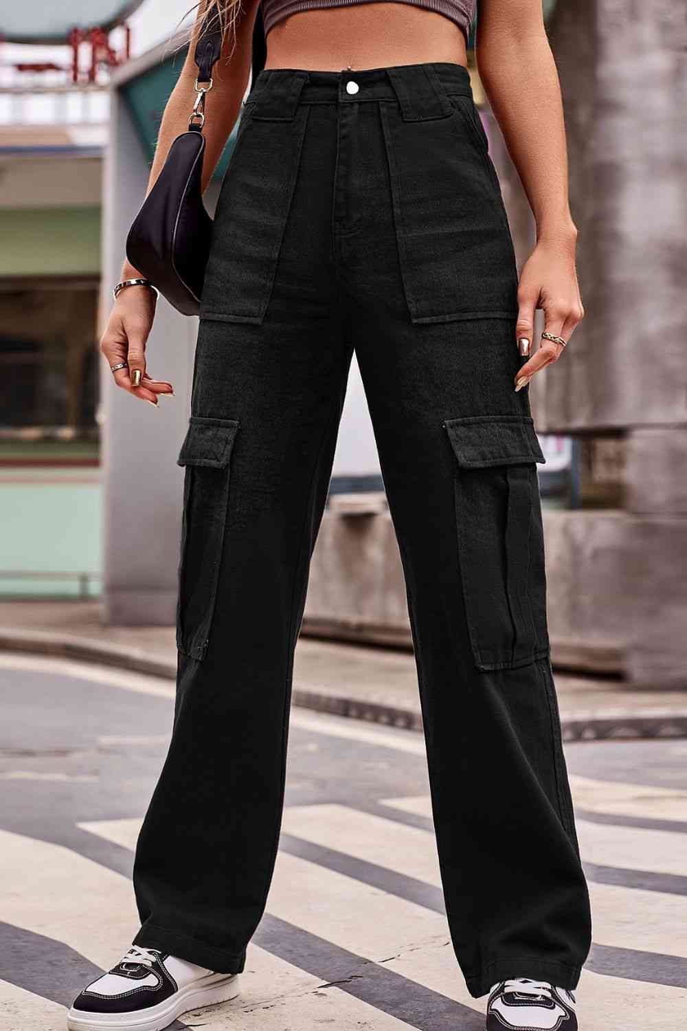 Trendy Buttoned High Waist Loose Fit Jeans with Pockets